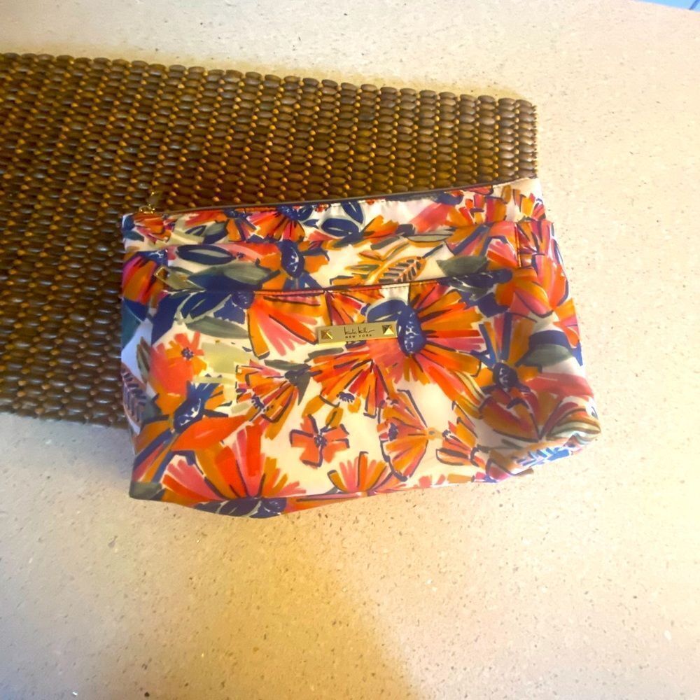 Nicole Miller make up/toiletry pouch